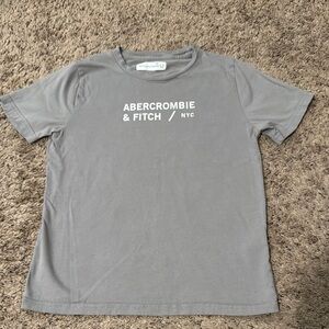 Abercrombie Kids Boys 100% Cotton Gray Tees Size 9/10